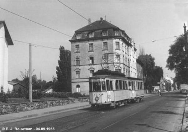 http://www.bergischerbus.net/ablage/schienenkoenig/bouwman/1435/204+501-wittener-str.-hottenstein-04.09.58.jpg